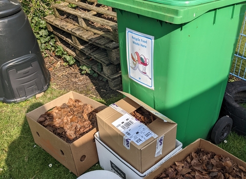 Composting food waste